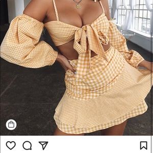 Tiger Mist Double Time Top in SM!